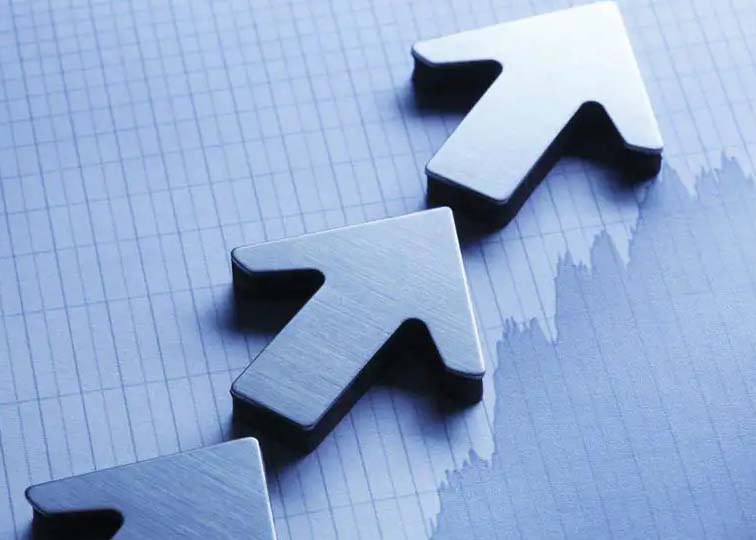 في النصف الأول من العام، ارتفعت أسعار الطاقة الشمسية الكهروضوئية في أوروبا وأمريكا بنسبة 19.1% و8.1% على التوالي.
